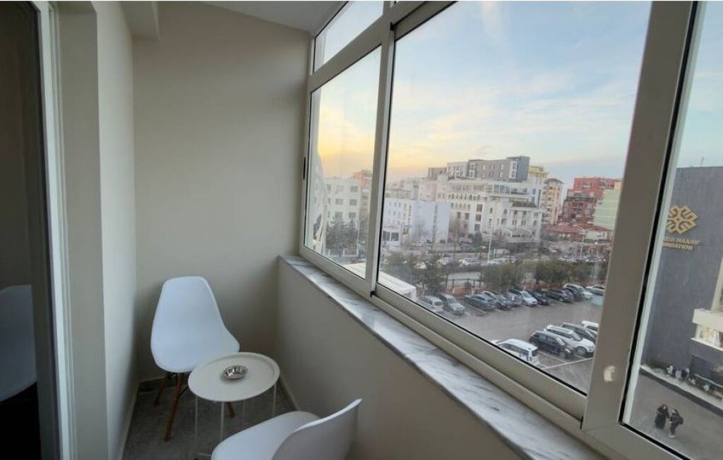 SHITEN 2 APARTAMENTE 1+1 TEK KRYQEZIMI 21 DHJETORIT !