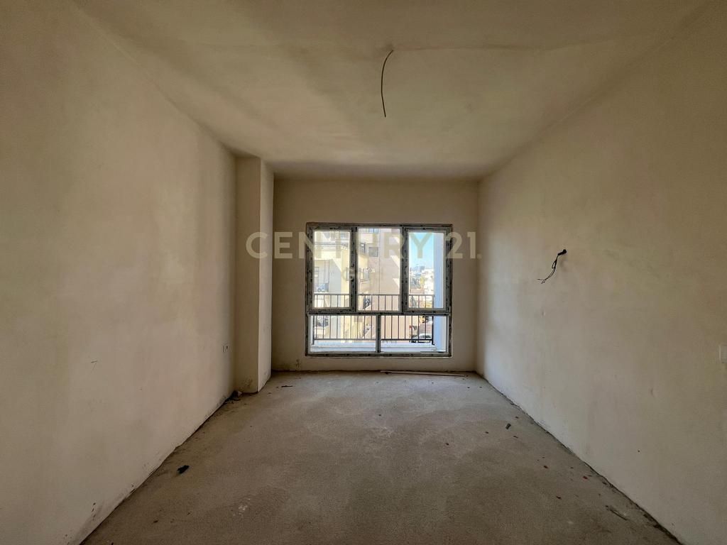 SHESIM APARTAMENT 1+1 PRANE SPITALIT AMERIKAN 2!