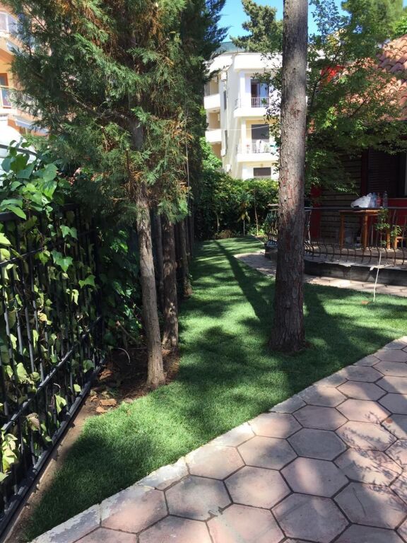 Shitet Vile ne Golem