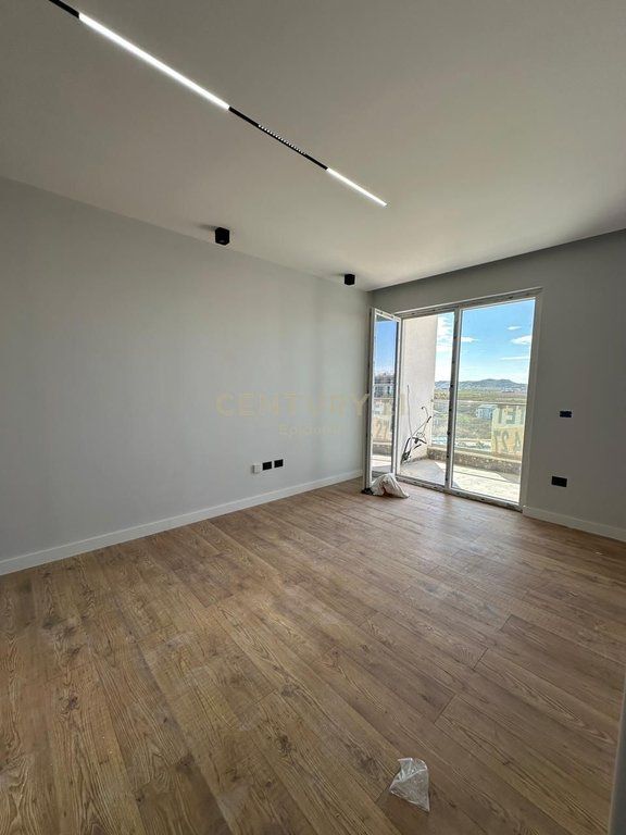 Apartment 1+1 with sea view for sale in Qerret, Durres