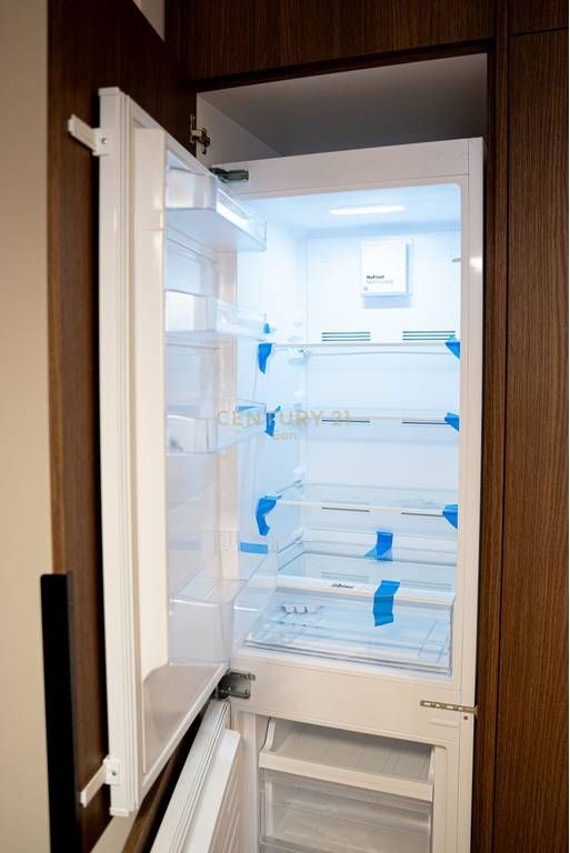 SHITET SUPER APARTAMENT 1+1 NE QENDER TE DURRESIT!