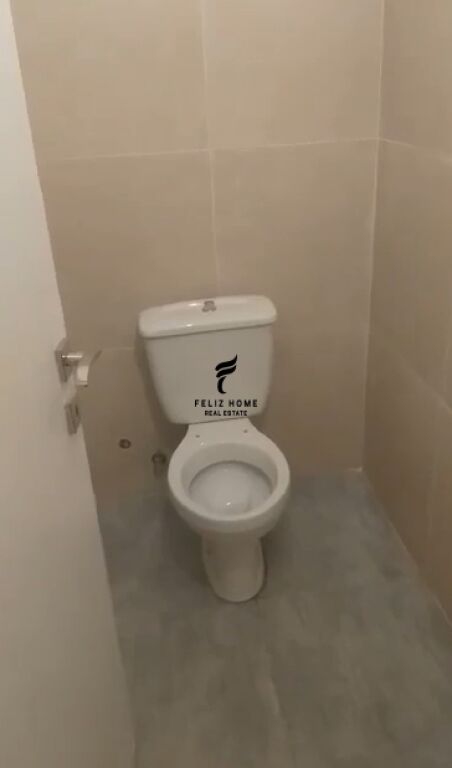 SHOP FOR RENT 70 M2 BRRYL 85,000 LEKE FH-67610