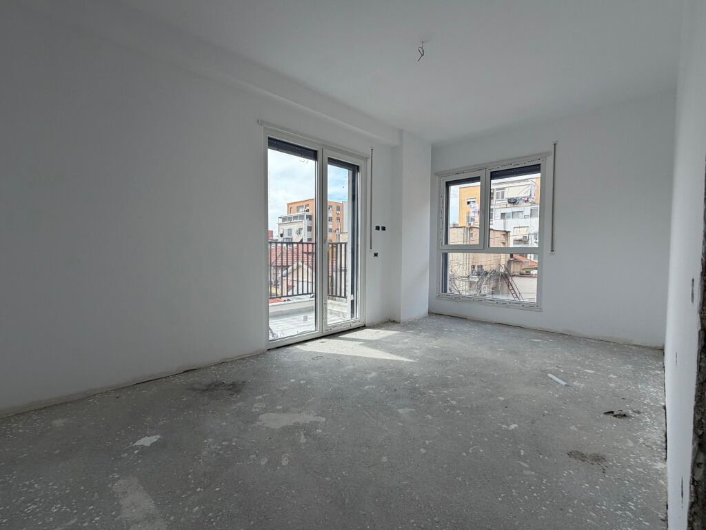 Apartament 2+1 pranë Kryegjyshatës rr.Ali Demi!