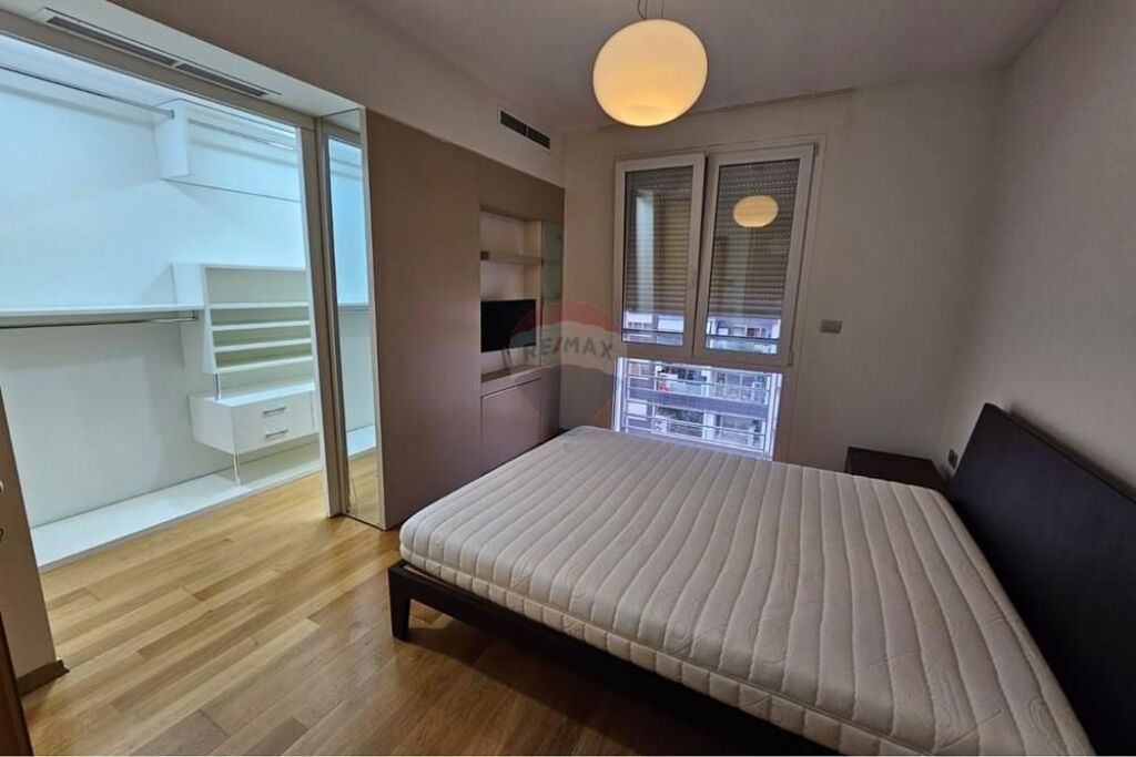 Apartment 3+1+2 for sale near the Tirana Lake