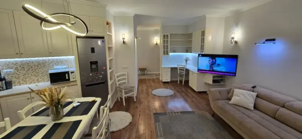 Qera | Apartament 3 + 1 +2 | Rruga Rrapo Hekali | 1000 €/muaj