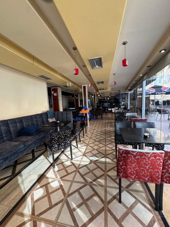 FOR RENT HOTEL+BAR+VERANDA 600M2 "WILLSON SQUARE" 12500 EURO