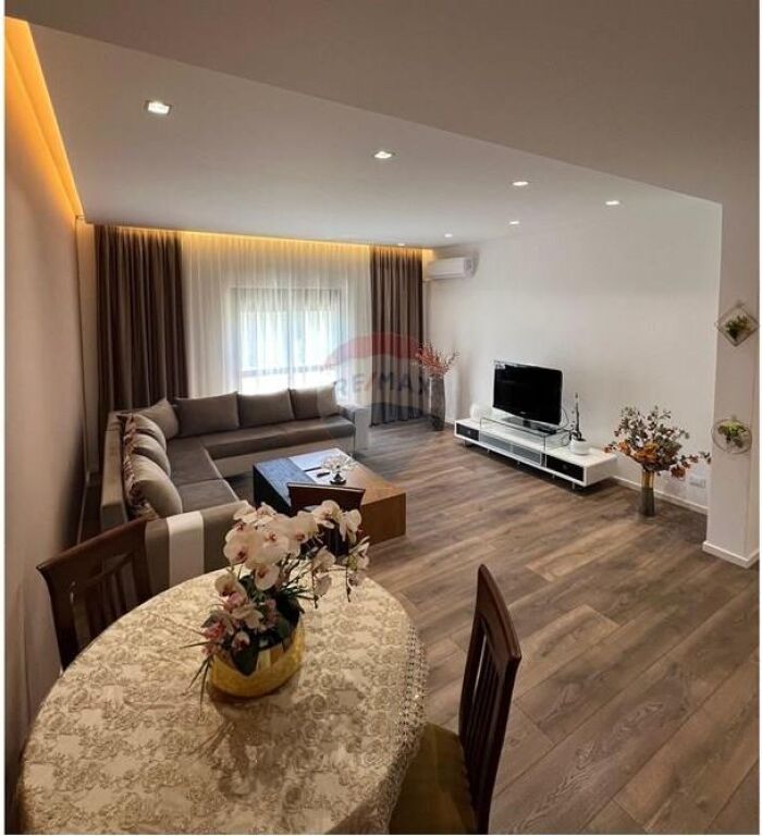 Shitet Apartament 2+1 – Rruga e Elbasanit, Tiranë
