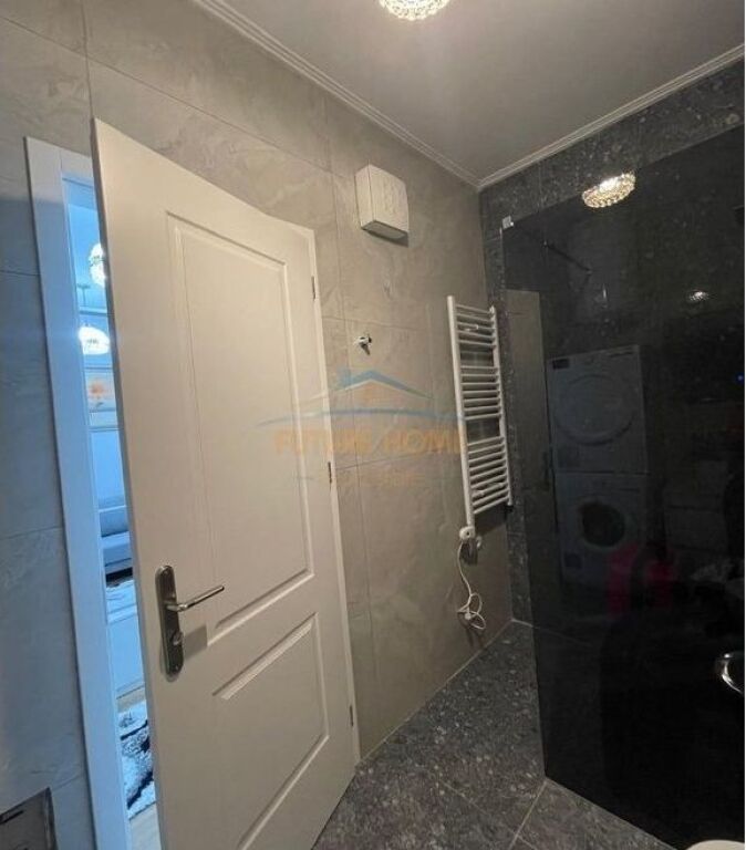 Shitje, Apartament 1+1, prane ish-Venues, Oxhaku, Tirane.