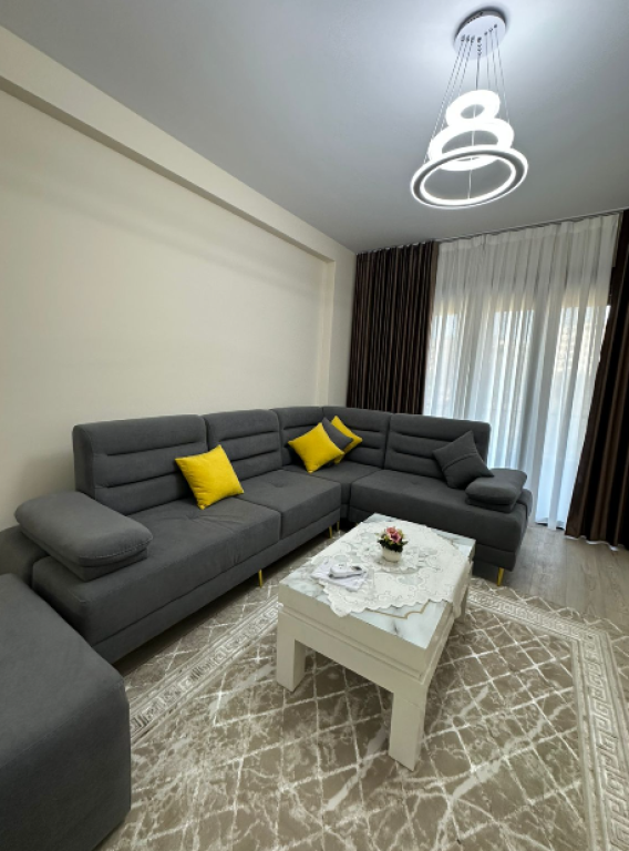 🏡 JEPET ME QIRA APARTAMENT 2+1 + VERANDË | Liqeni i Thatë