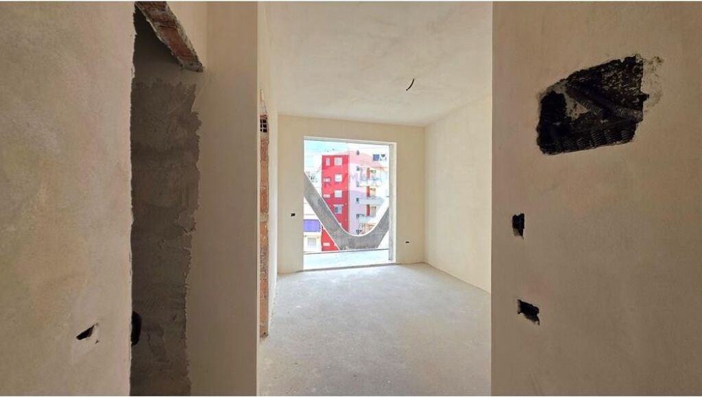 🌊🔥 OKAZION I RRALLË – APARTAMENT 1+1 PRANË PORTIT, VLORË 🔥🌊