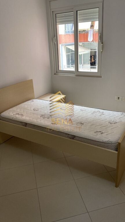 Qira, Apartament 2+1+2WC+blk, Selite,540 Euro