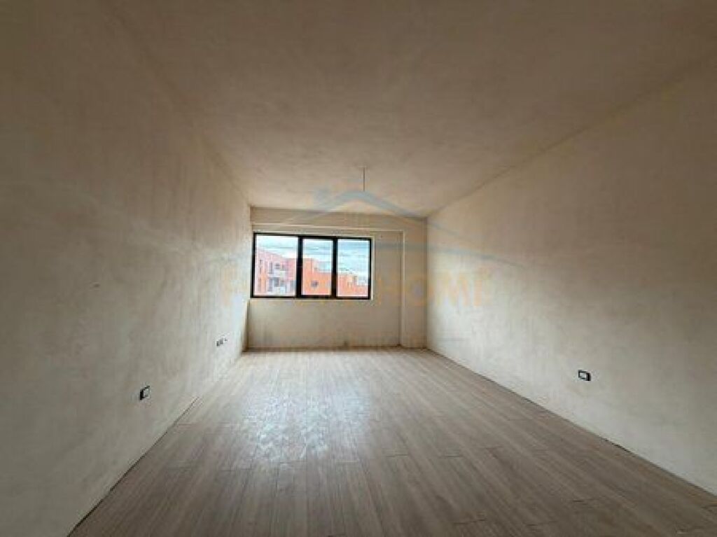 Shitet, Apartament 2+1+Verande, '' Urban Gate '' Residence, Unaza e re, Tirane