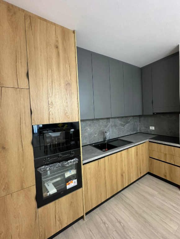 🏡 JEPET ME QIRA APARTAMENT 2+1 + VERANDË | Liqeni i Thatë