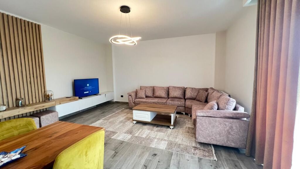 Apartament 1+1 me qira ne Teg