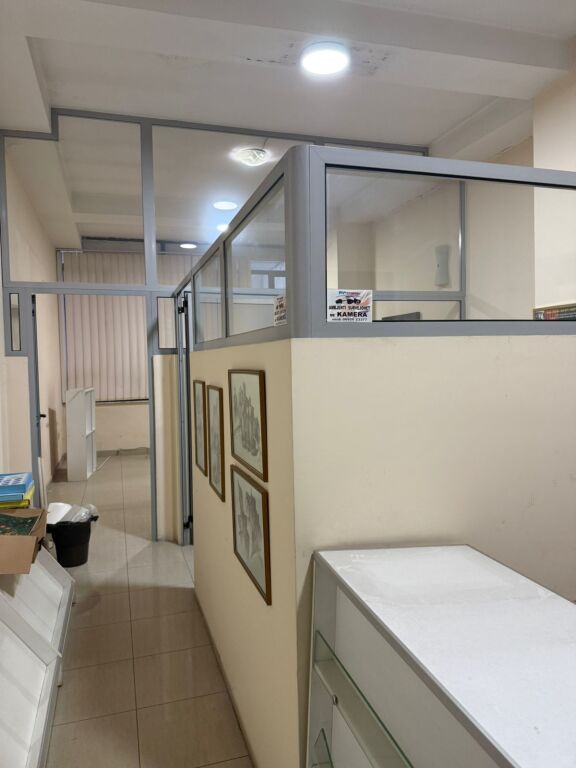 Zyre me qira tek Ish Ekspozita