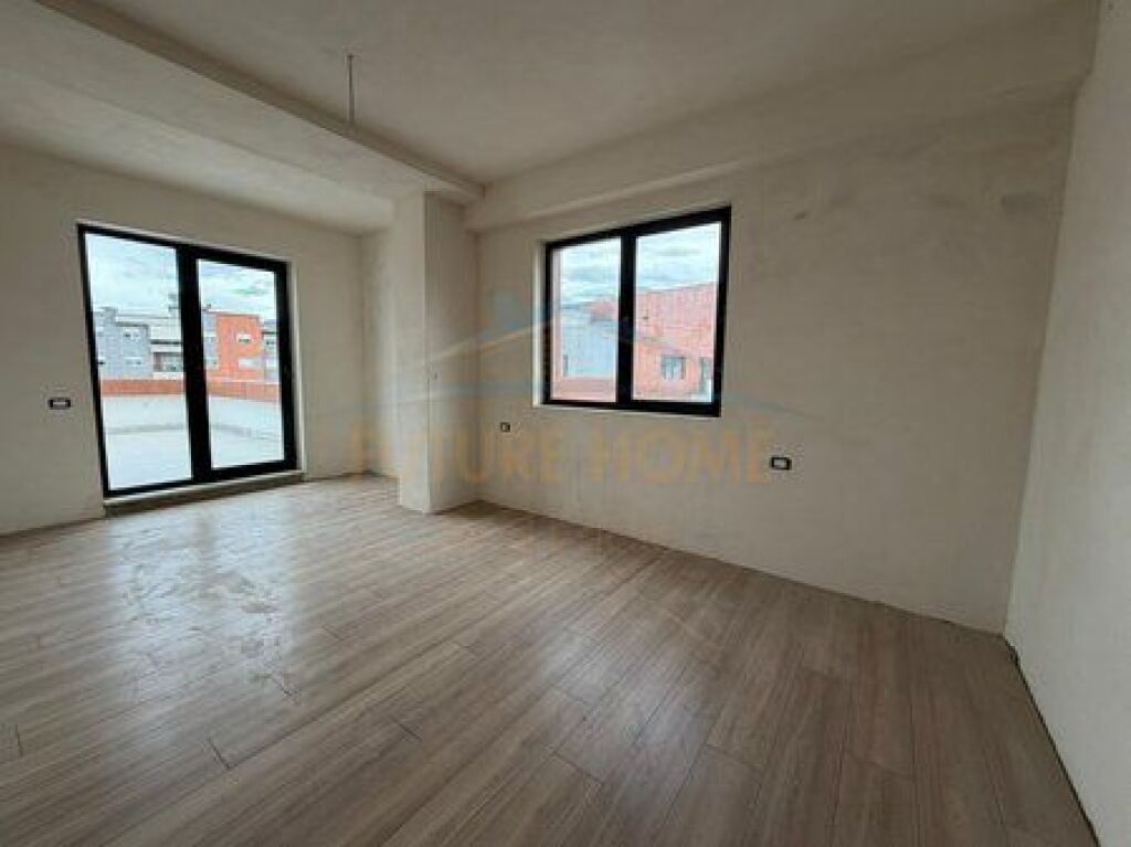 Shitet, Apartament 2+1+Verande, '' Urban Gate '' Residence, Unaza e re, Tirane