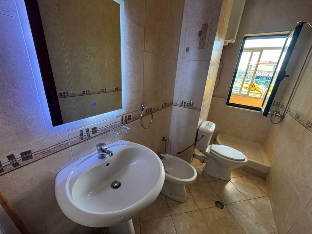 Apartament 1+1 me qira – pranë SPAK / Stacioni i Trenit !