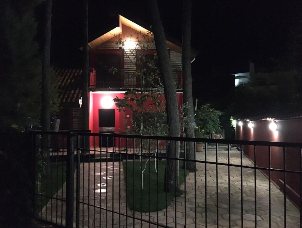 Shitet Vile ne Golem