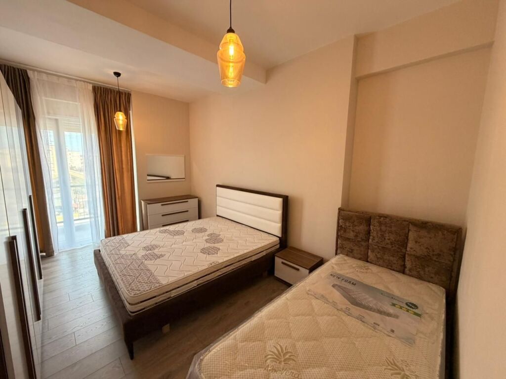 📣 QERA SUPER Apartament 1+1 📍 Xhamllik ✨ 💶 Cmimi 60.000 Leke/Muaj