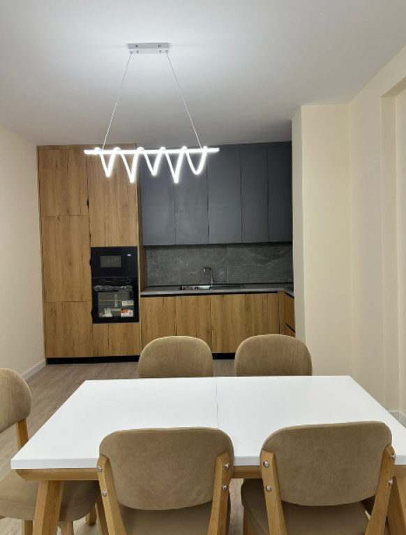 🏡 JEPET ME QIRA APARTAMENT 2+1 + VERANDË | Liqeni i Thatë