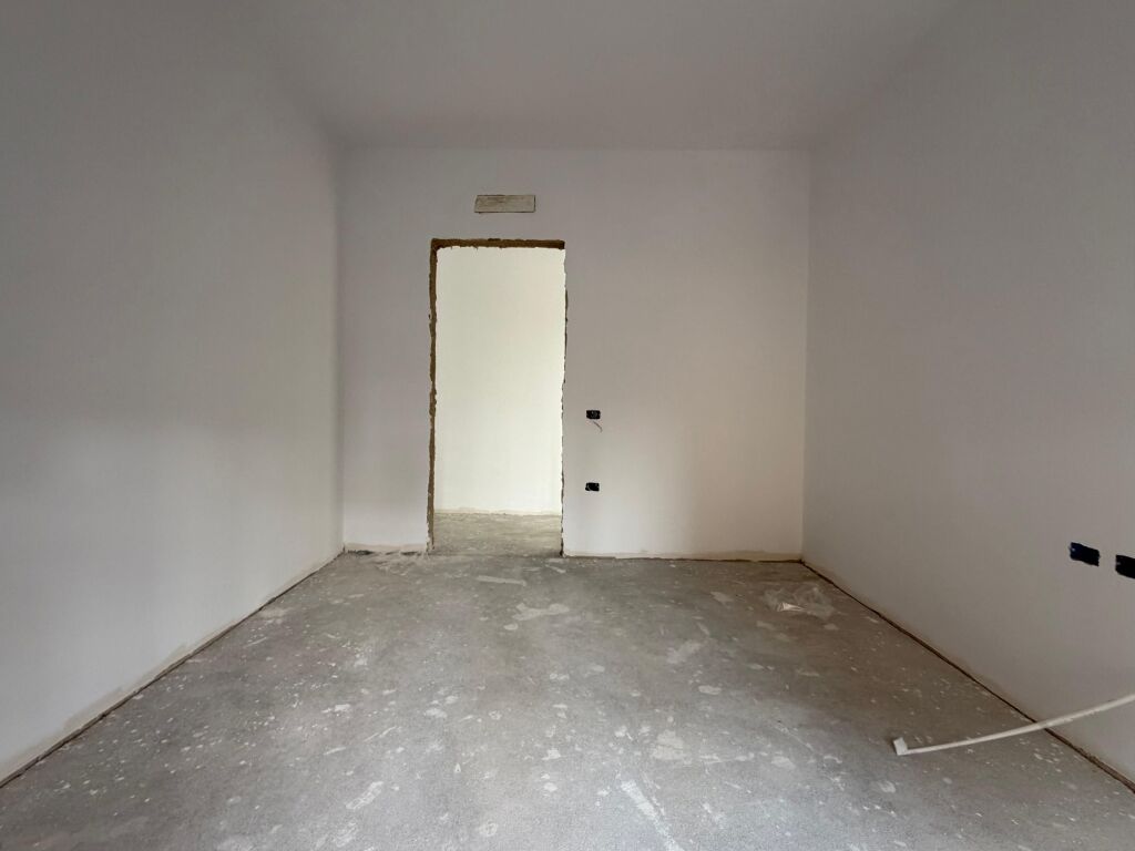 Apartament 2+1 pranë Kryegjyshatës rr.Ali Demi!