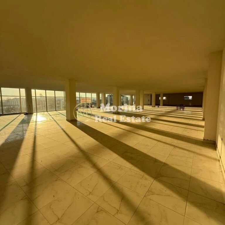 Qera | Ambjent Biznesi | Tapizë | 2000 €/muaj