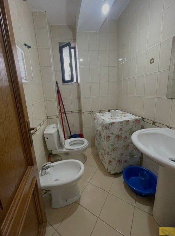 Qera, Apartament 2+1+2, Liqeni Artificiale (Garda), Tirane.