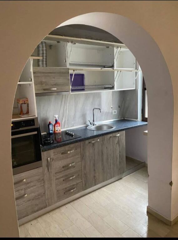 Jepet Me Qera Apartament 1+1+1 Ballkon