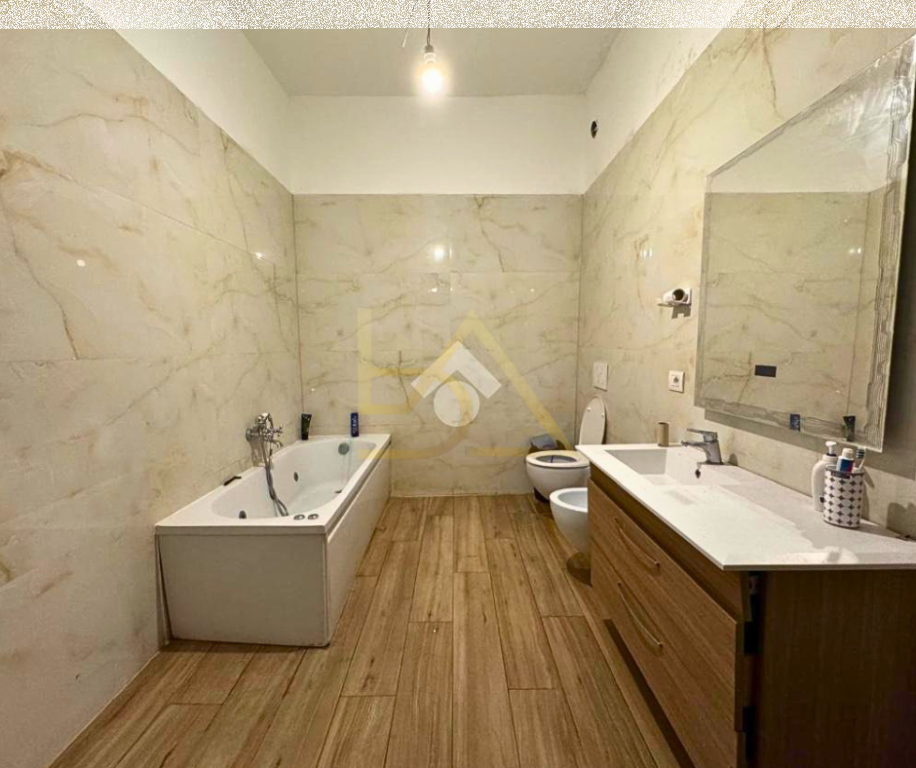 Shitet/Ndërrohet Vilë – Itali