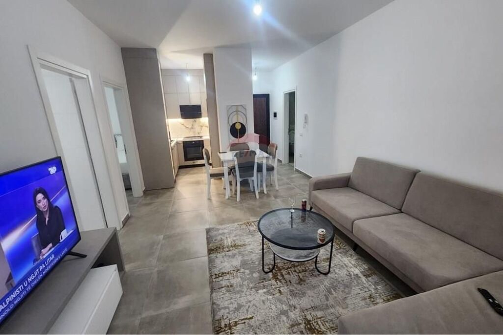 Apartament 2+1 per shitje,Paskuqan