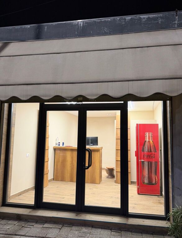 Jepet me Qira Ambient Biznesi –| Porcelan, Tirane