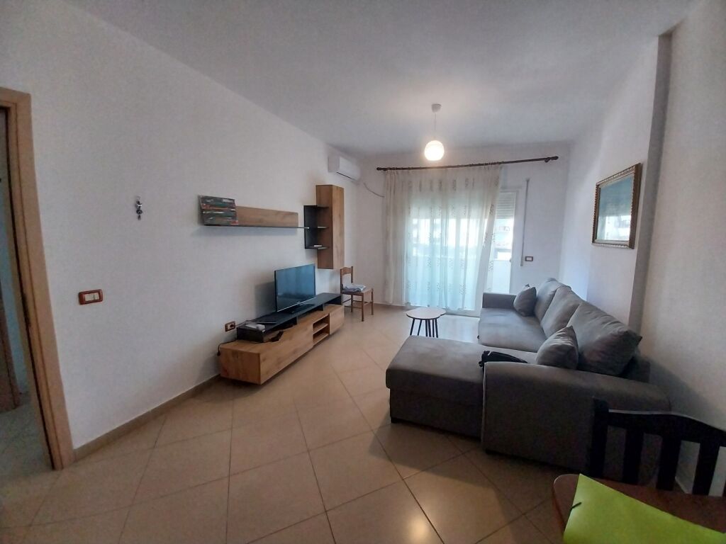 🏡 Appartamento 1+1 in affitto – Tra Astiri/Yzberisht, vicino a Nela6, Tirana ✨
