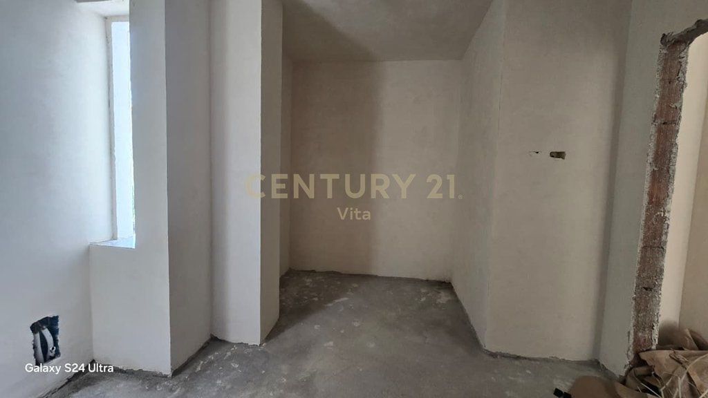 APARTMENTS 1+1 FOR SALE IN GOLEM NEW UNIQUE CONSTRUCTION! 89,600 € Total Area 64m2