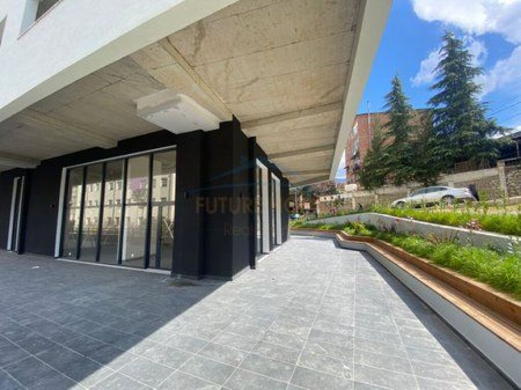 Qera, Ambient Biznesi, Rruga e Dibres, Tirane Empire67058