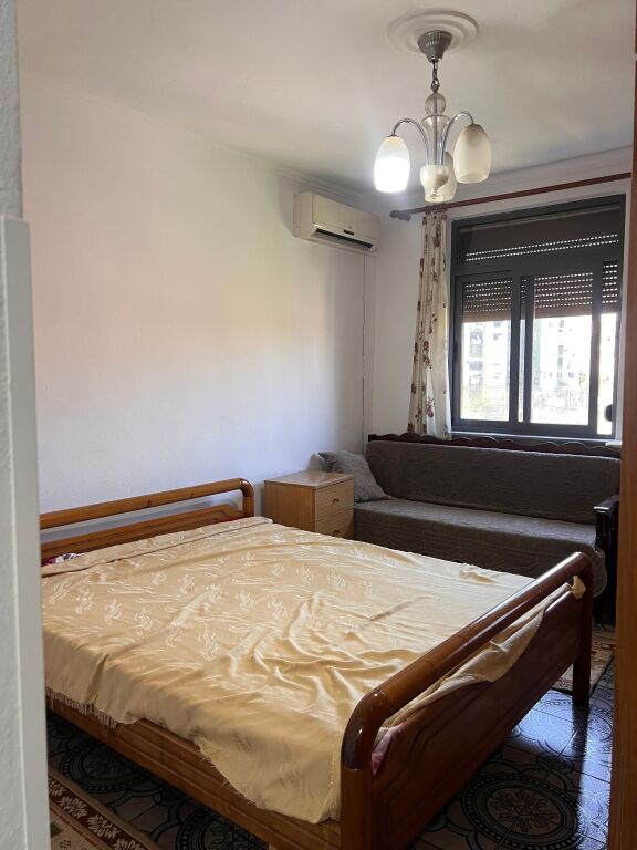 Affittasi 2+1+1 LAPRAKE 450 mila lek