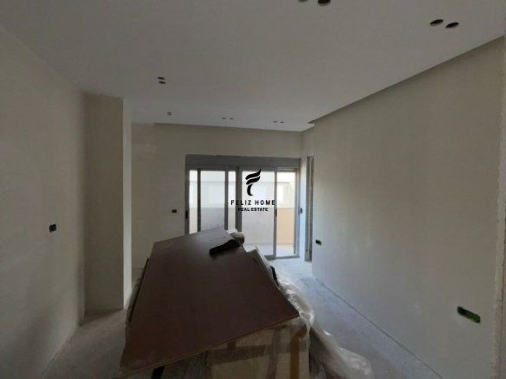 SHITET APARTAMENT 2+1+2 FRESKU 125.000 EURO FH-67533