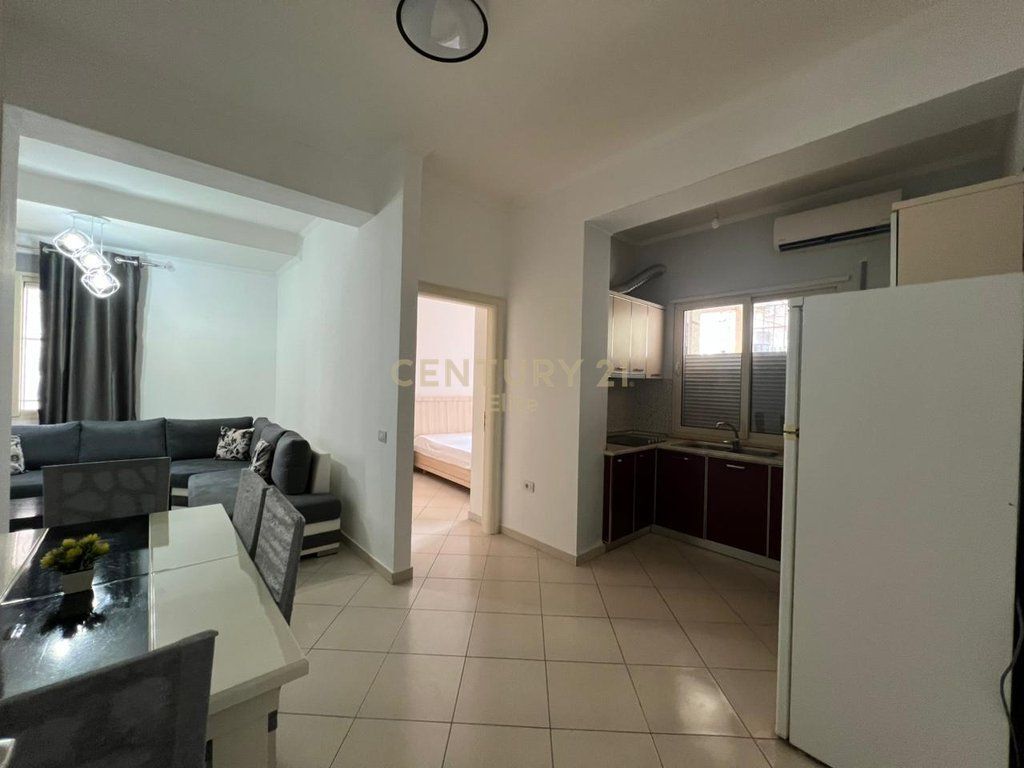 affittasi 1+1 al Lago Secco  550