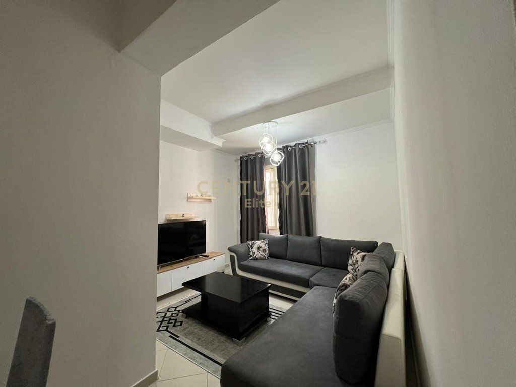 affittasi 1+1 al Lago Secco  550