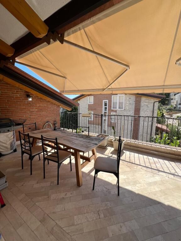 Apartament 3+1 me qira ne Teg!
