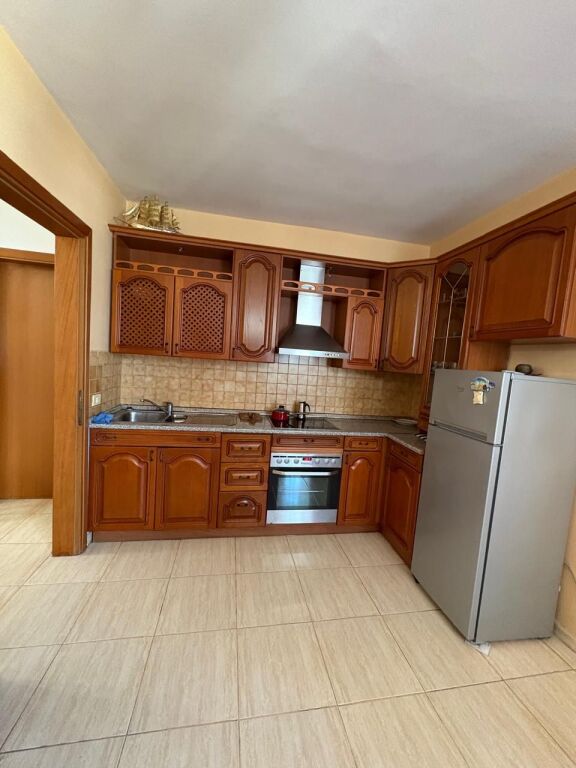 Okazion, Apartament me Qera tek Rr. Kavajes/City Center, Tirane