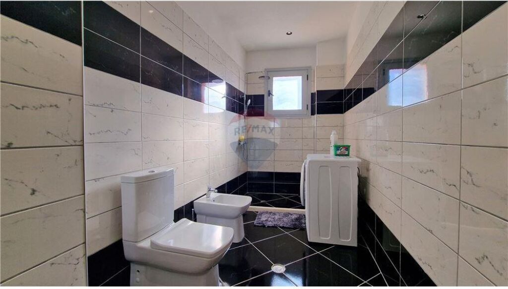 🌊✨ APARTMENT 2+1 FOR SALE – LUNGOMARE, VLORA ✨🌊