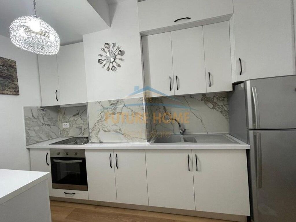 Shitje, Apartament 1+1, prane ish-Venues, Oxhaku, Tirane.