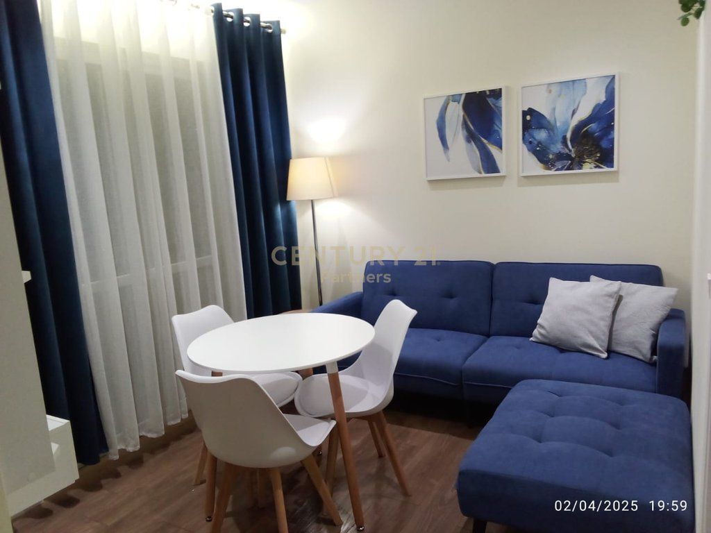 Apartament 1+1 me qira në rrugën Mine Peza