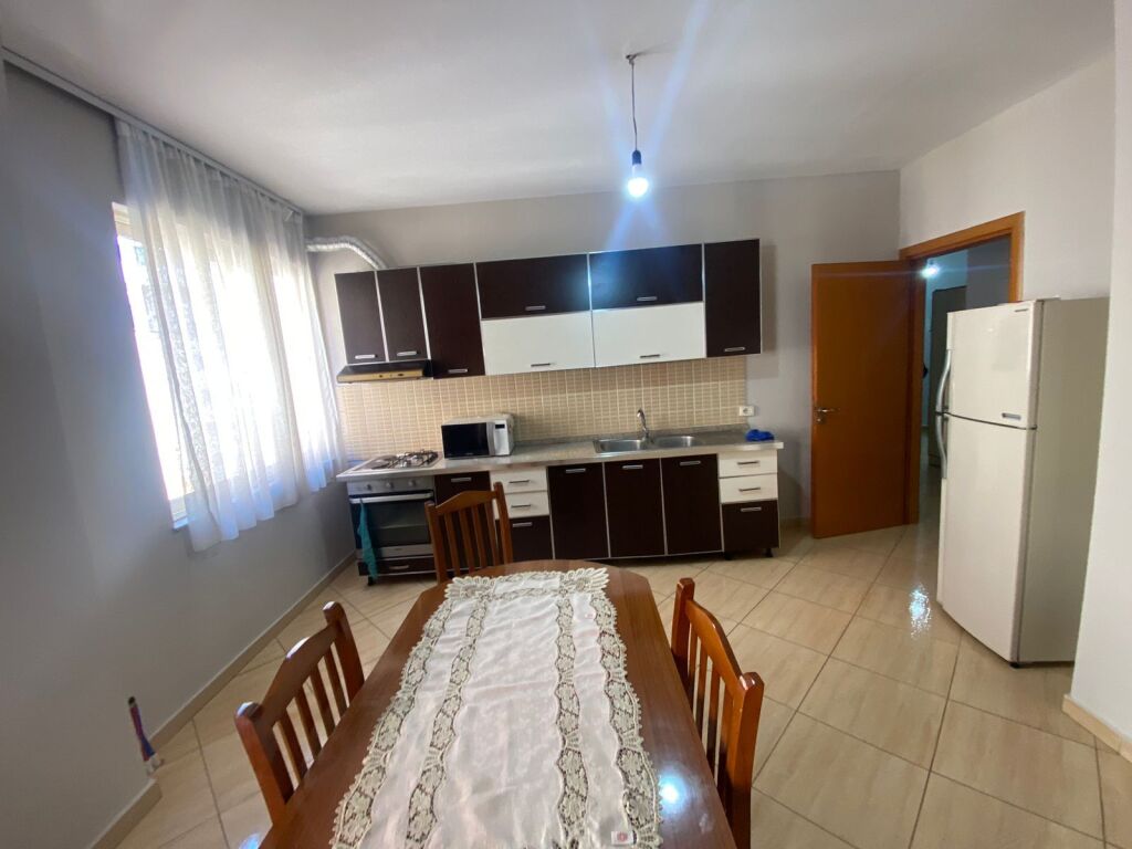 Apartment 1+1, Astir!