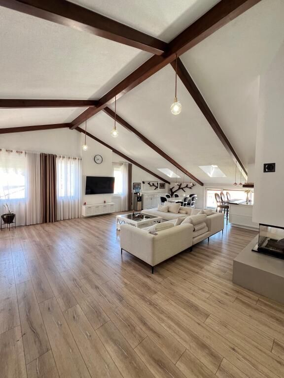 Apartament 3+1 me qira ne Teg!
