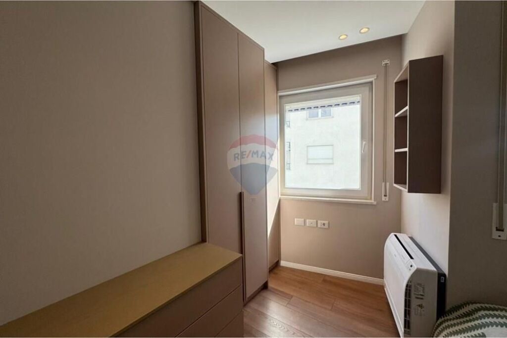 Apartament - Për Shitje - Rruga Mine Peza, Tiranë
