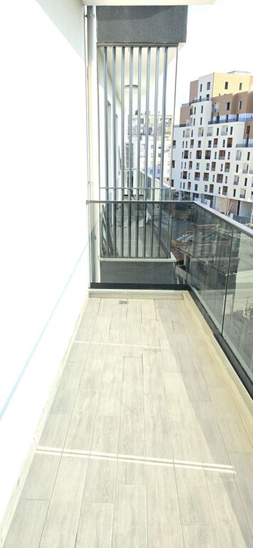 Jepet me qera apartament 2+1 per banim ose per zyra ne Don Bosko