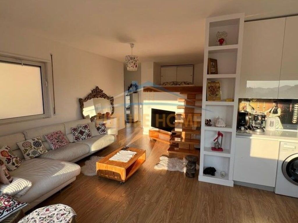 Shitje, Apartament Loft, Myslym Shyri.