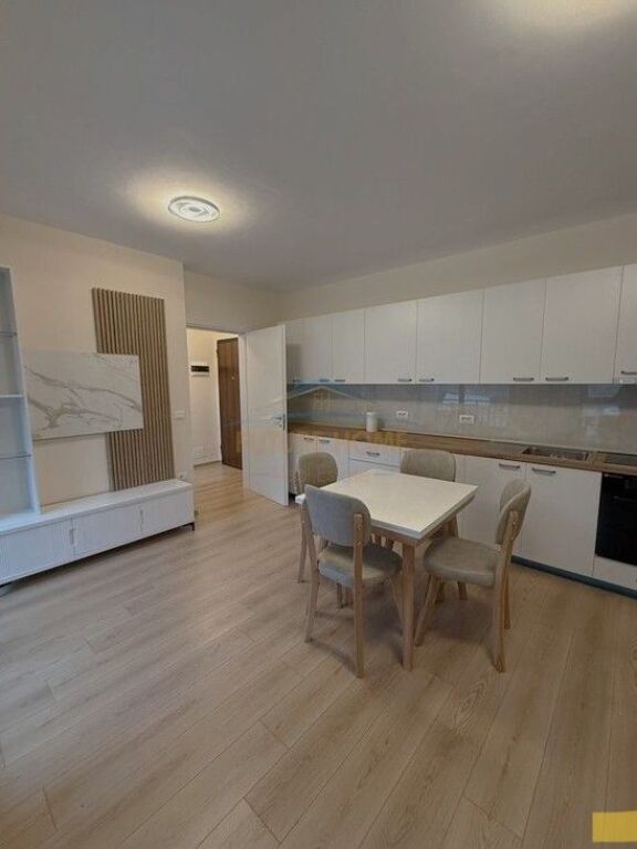 Qera, Apartament 1+1+Post parkimi, Rruga Dervish Hekali, Shkolla e Kuqe, Tiranë