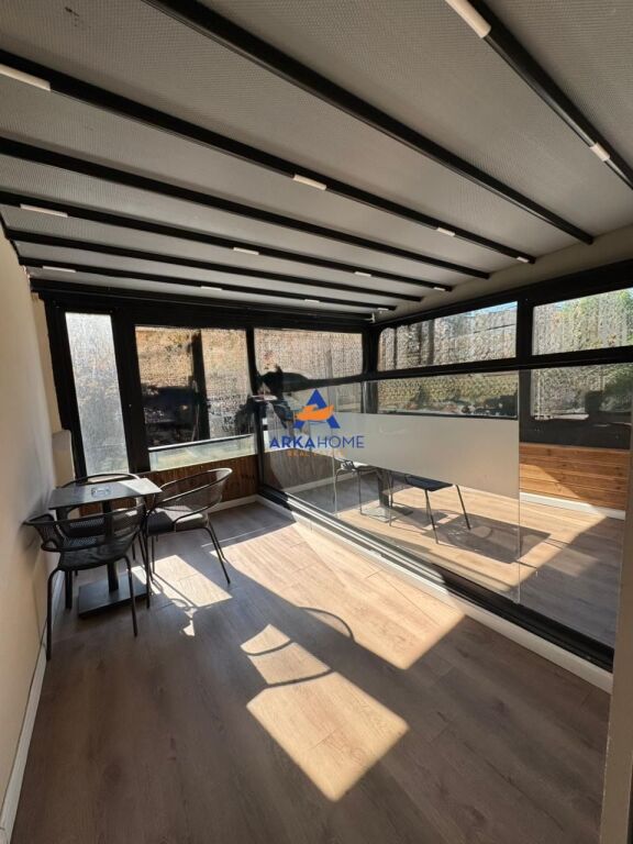 FOR RENT HOTEL+BAR+VERANDA 600M2 "WILLSON SQUARE" 12500 EURO